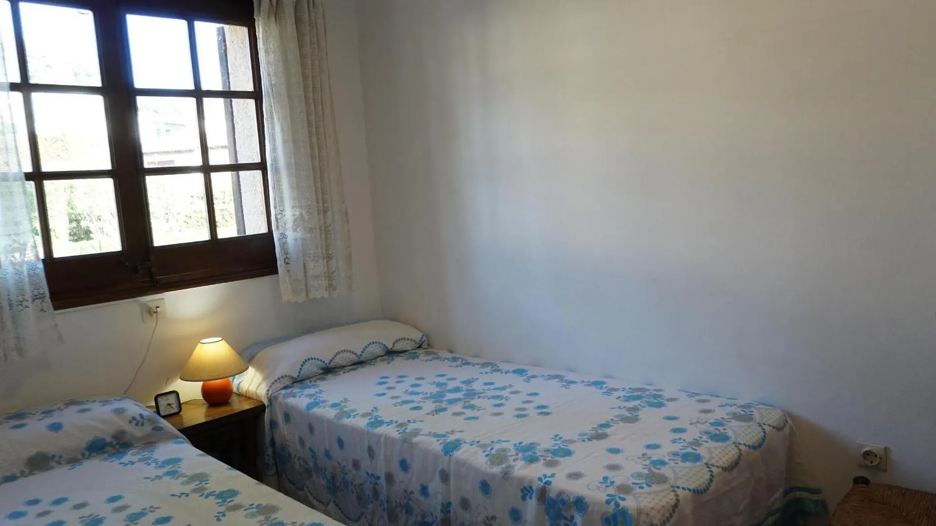 Casa Acogedora Con Gran Piscina, Cerca De La Playa Y Puerto De L'Estartit, Admite Mascotas. - Es-323-2 Villa 0*, L'Estartit